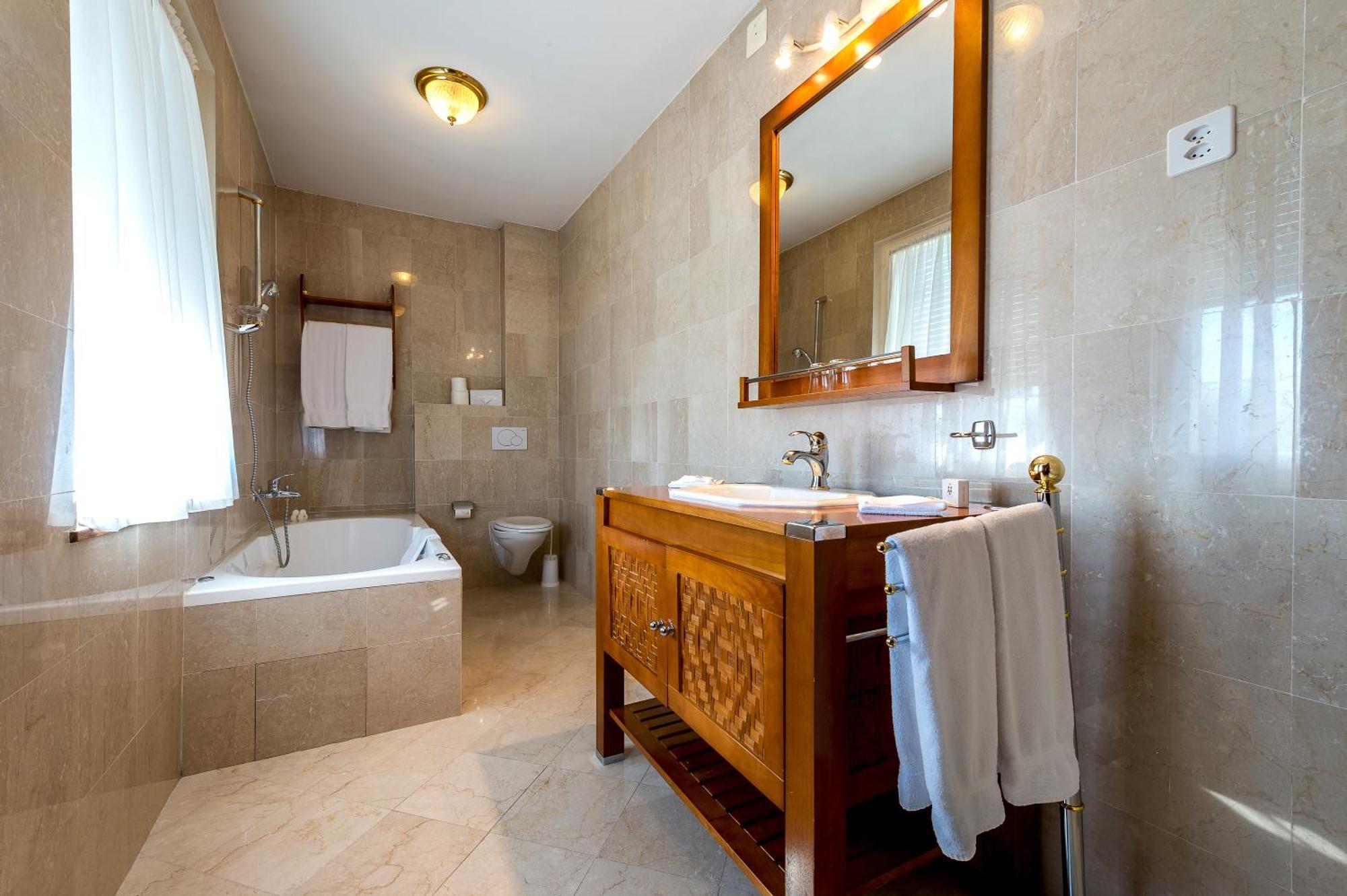 Junior Suite,1705913517:JPEG